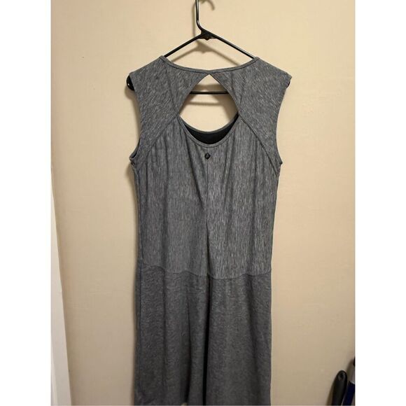 Prana Dress Womens Medium Gray Cut Out Back A-Line Flared Nylon Stretch Ladies X - Picture 2 of 3